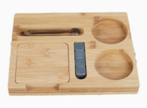 Set de Bar en Bambu, 8 Cubos metalicos, portavasos y pinza, 24x20x2.5 cmts