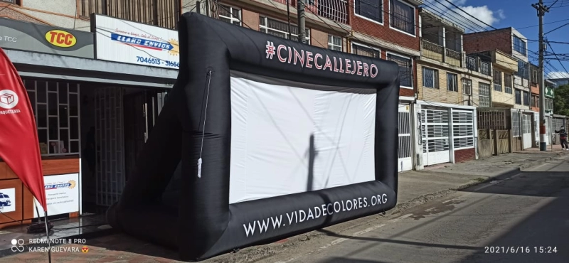 Dummy Inflable Estatico Telon Pantalla Cine Callejero