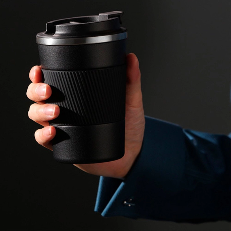 Mug Manila, 400 ml, en acero inox doble capa, grip en silicona, 14.5 x 7 cm