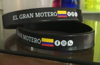 Manilla Continua con logo repujado, con o sin tinta, en silicona