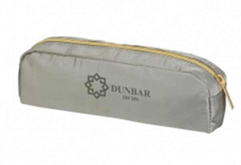 Cosmetiquera Rockford, en lona morral, de 20 x 10 x 9 cmts