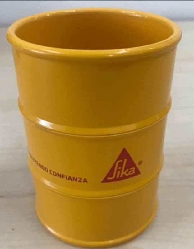 Caneca Portalápiz, elaborada en plastico ABS con pintura horneable.