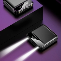 Power Bank Kin, 10.000 mAh, con indicador LED de carga, 8 x 8 x 2.2 cmts