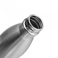 Botella Kanta, en acero inoxidable, 700 ml., 22 x 7.1 cmts