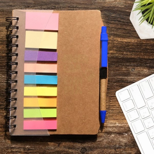 Cuaderno Snowy, en Carton Reciclado con boligrafo, 17.7 x 14.8 cmts