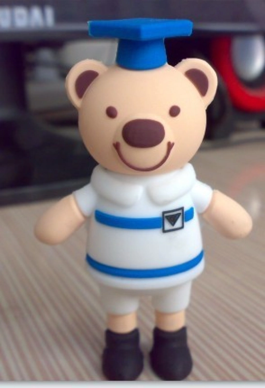 Memoria USB en PVC 3D diseño Osito con Toga