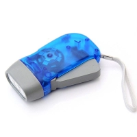 Linterna Power, de 10 x 5 cmts, con 3 luces LED de alto poder.