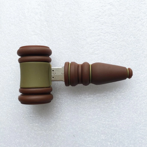 Memoria USB en PVC 3D en forma de Martillo de Juzgado